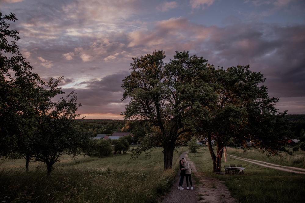 Jurty Z Widokiem, Prywatna Balia- Dzikolas Glamping Krasnobród Exterior foto
